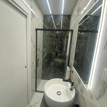 Bed and breakfast Zola Centro 3*