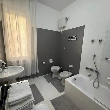 Zola Centro Bed and breakfast 3*