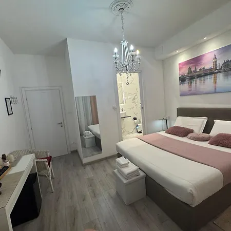 Zola Centro 3*