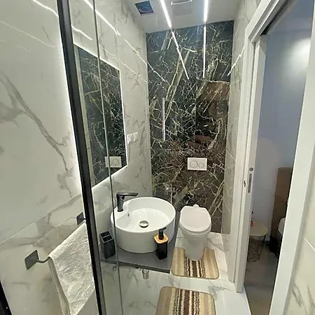 Zola Centro 3* 佐拉普雷多萨